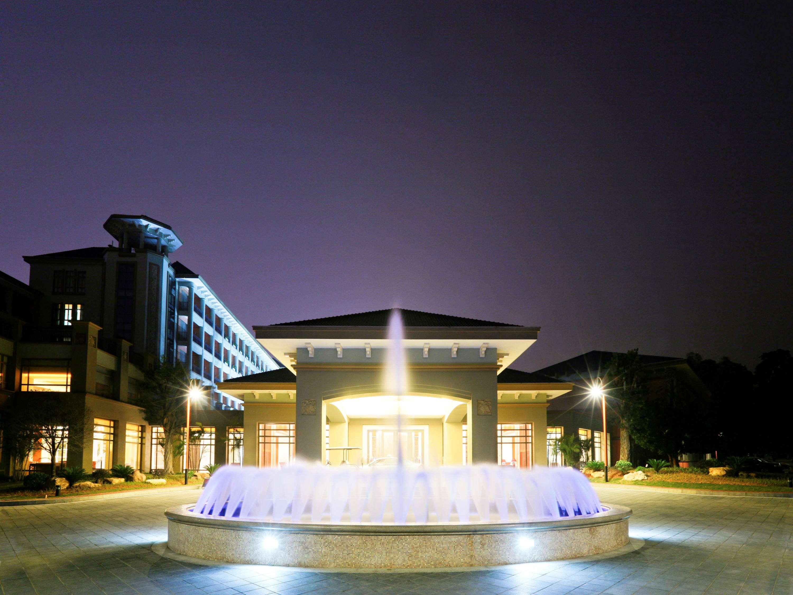Pullman Hotel And Pullman Living Dongguan Forum Kültér fotó